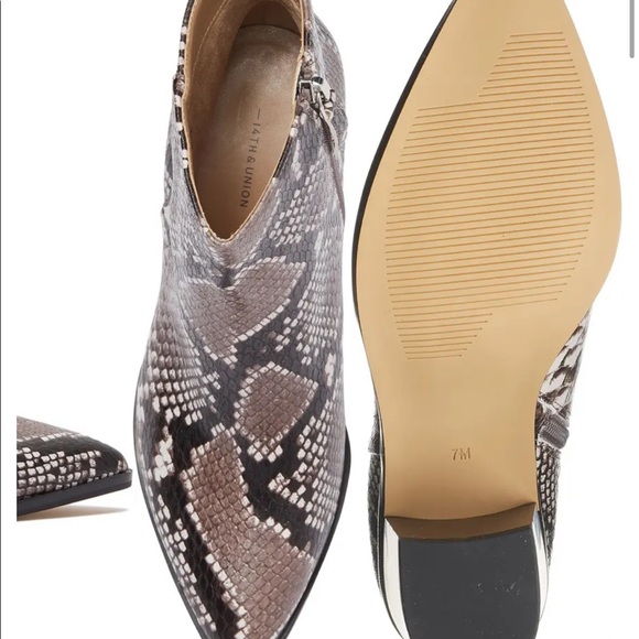 Braxten Snake Embossed Block Heel Bootie
14TH AND UNION - Picture 2 of 7